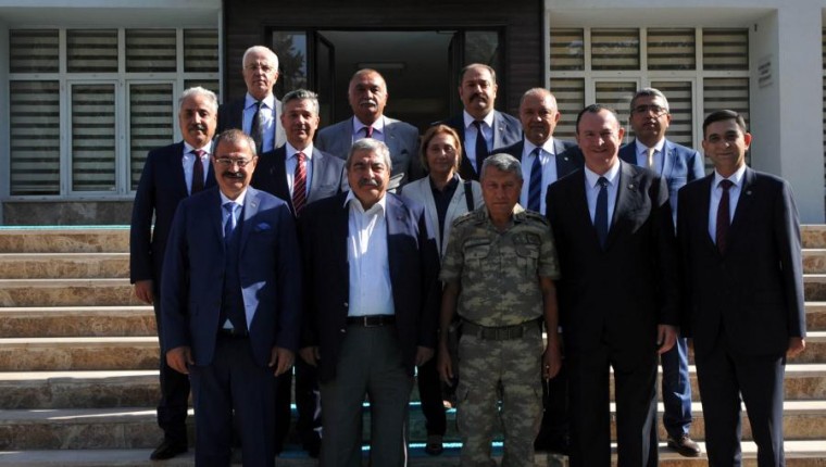 GSO HEYETİ İL EMNİYET MÜDÜRÜ VE İL JANDARMA KOMUTANINA NEZAKET ZİYARETİNDE BULUNDU
