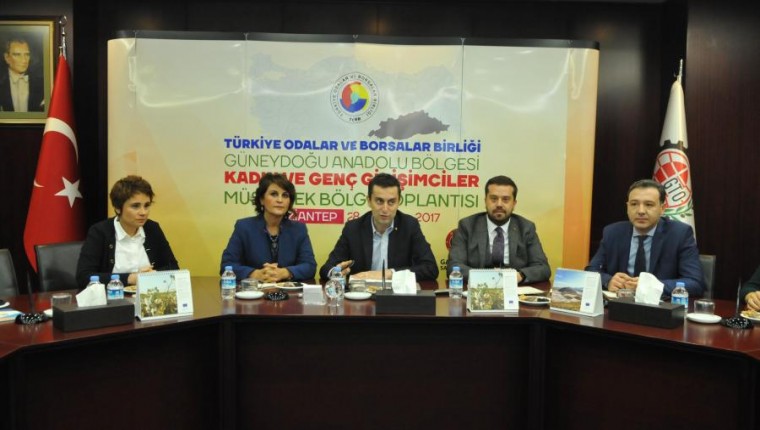 TOBB GENÇ VE KADIN GİRİŞİMCİLER KURULU GÜNEYDOĞU ANADOLU BÖLGE TOPLANTISI YAPILDI