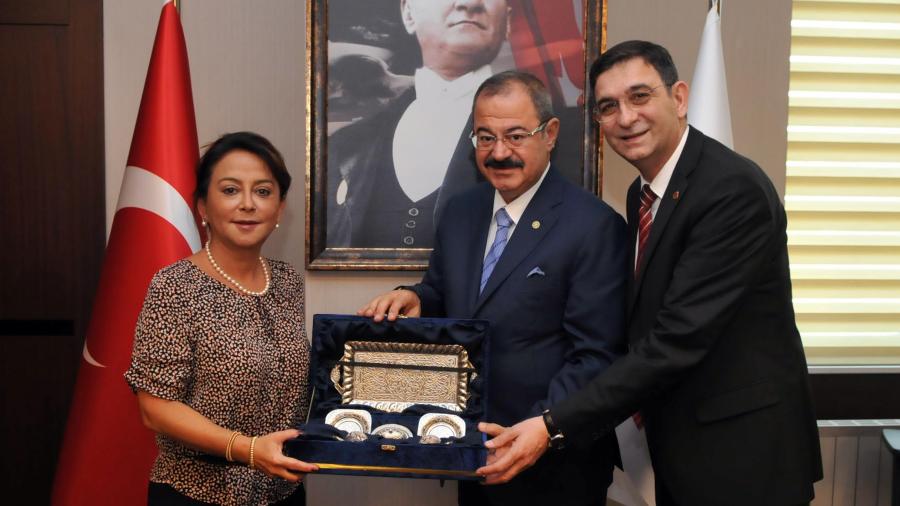 ESAS SOSYAL KURUCULAR KURULU BAŞKANI EMİNE SABANCI KAMIŞLI’DAN GSO’YA ZİYARET
