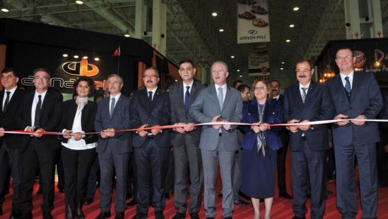 28. GAPSHOES FUARI TÖRENLE AÇILDI