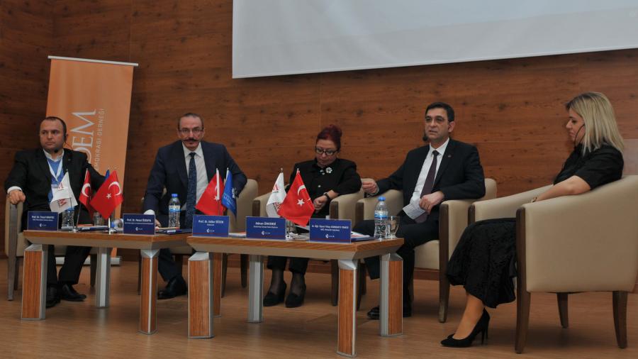 GSO YÖNETİM KURULU BAŞKANI ADNAN ÜNVERDİ:“İHRACATTA KİLOGRAM BİRİM DEĞERİNİ ARTIRMALIYIZ”