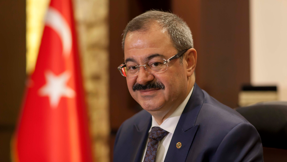 KONUKOĞLU: “TÜM ÇOCUKLARIN BARIŞ, KARDEŞLİK VE HUZUR İÇERİSİNDE YAŞAMASINI DİLERİM”