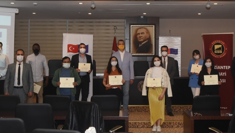 GSO İHRACAT AKADEMİSİ PROJESİ’NDE SERTİFİKA TÖRENİ YAPILDI
