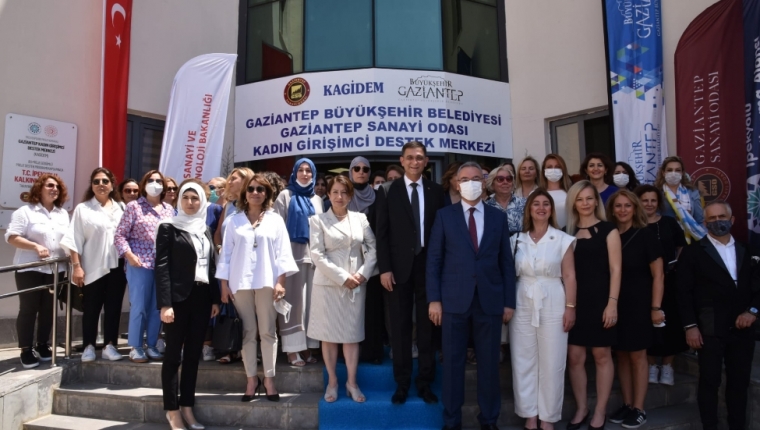 KADIN GİRİŞİMCİLERDEN MODEL FABRİKA VE KAGİDEM’E ZİYARET   