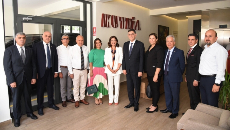 GSO HEYETİNDEN KUTNİA CEO’SU JÜLİDE KONUKOĞLU'NA TEBRİK ZİYARETİ